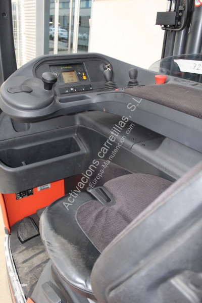 Chariot à mât rétractable Linde R16-01