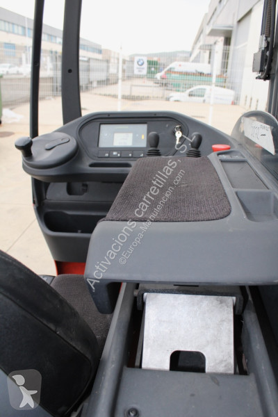 Chariot à mât rétractable Linde R 16