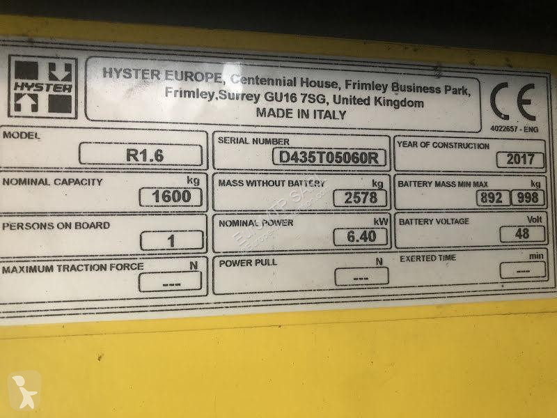 رافعة شوكية مع صاري قابل للسحب Hyster