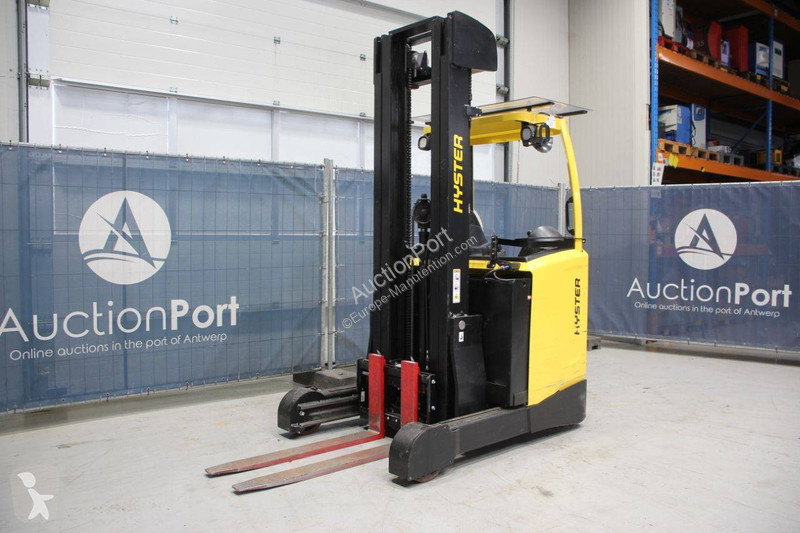 Chariot à mât rétractable Hyster R1.6