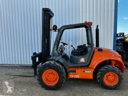 Chariot tout terrain Ausa c250hx4 5m40 triplex