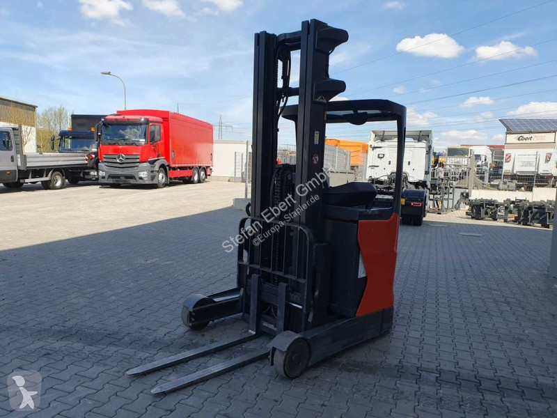 رافعة شوكية مع صاري قابل للسحب Linde R12B-01 /...