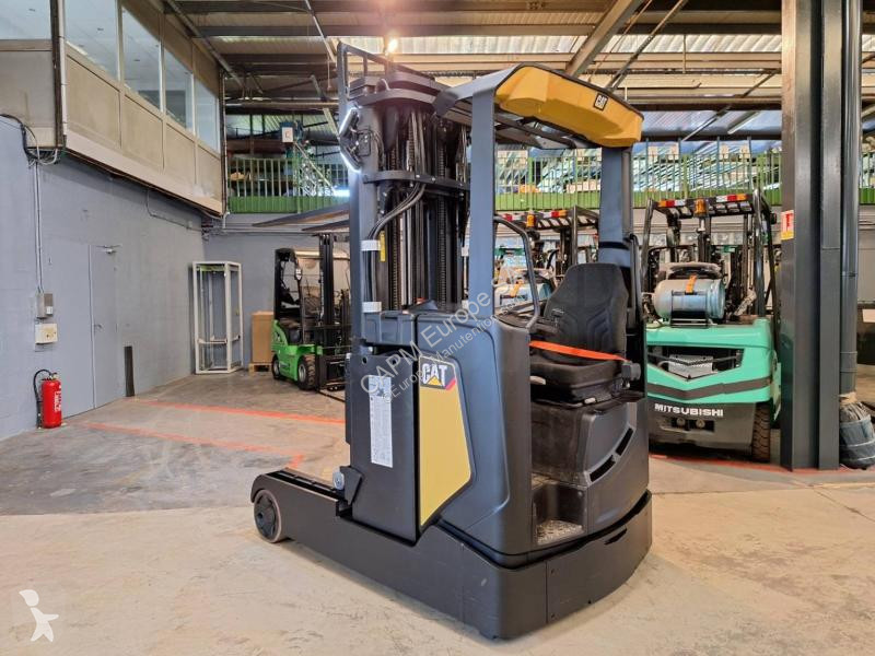 Chariot à mât rétractable Caterpillar  NR20N2H