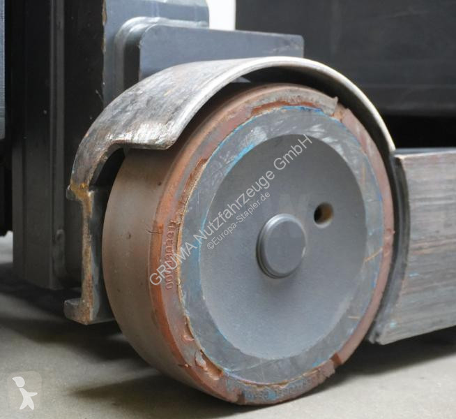 Carrelli retrattili Linde  R 25 1120