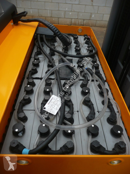 Carretilla retráctil Jungheinrich 590 DZ