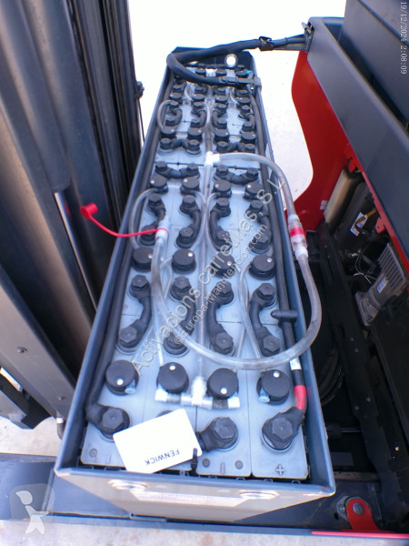 Chariot à mât rétractable Linde R16-01
