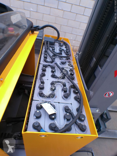 Carretilla retráctil Jungheinrich 620 DZ