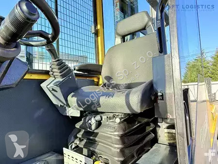 Боковой погрузчик Combilift
