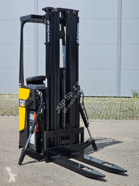 Stivuitor cu incarcare laterala Caterpillar NSR...