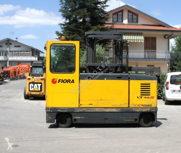 رافعة شوكية مع تحميل جانبي Fiora SE-LT40F