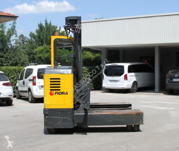 رافعة شوكية مع تحميل جانبي Fiora SE-LT40F