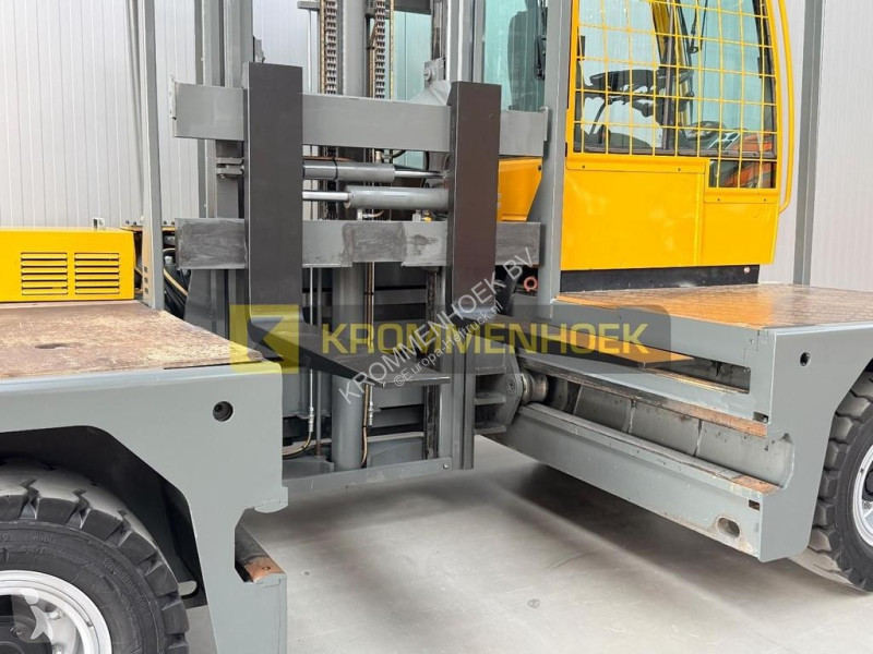 رافعة شوكية مع تحميل جانبي Baumann GX 70/12/40 ST