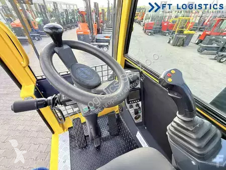 Боковой погрузчик Combilift