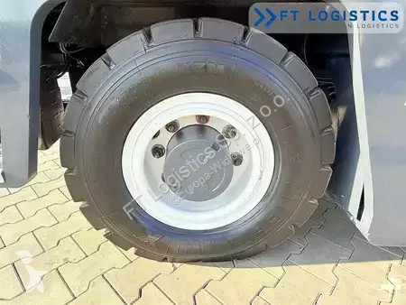 Боковой погрузчик Combilift
