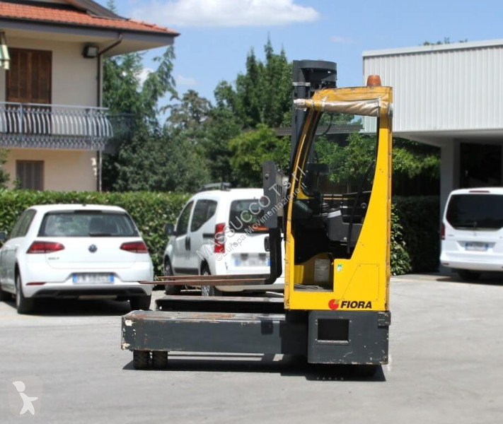 رافعة شوكية مع تحميل جانبي Fiora SE-LT40F