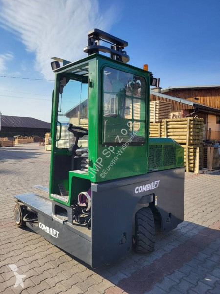 Боковой погрузчик Combilift C3000