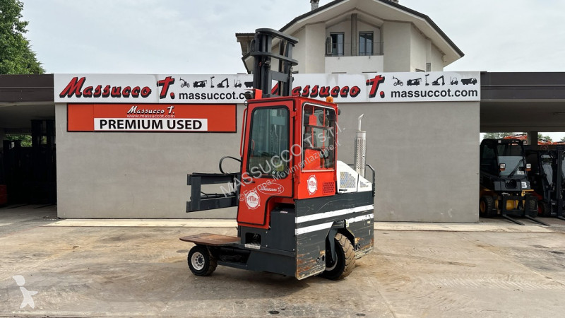 رافعة شوكية مع تحميل جانبي Amlift C35-09/55