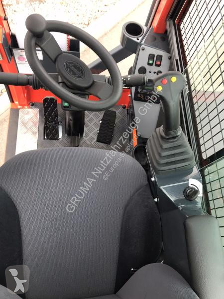 Страничен товарач Combilift C5000 FWSL