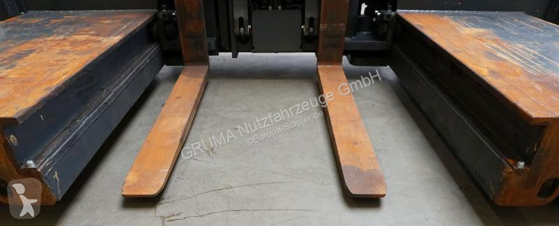 رافعة شوكية مع تحميل جانبي Combilift  C2500GT