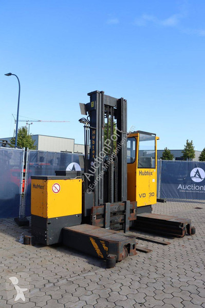Stivuitor cu incarcare laterala Hubtex VD 30