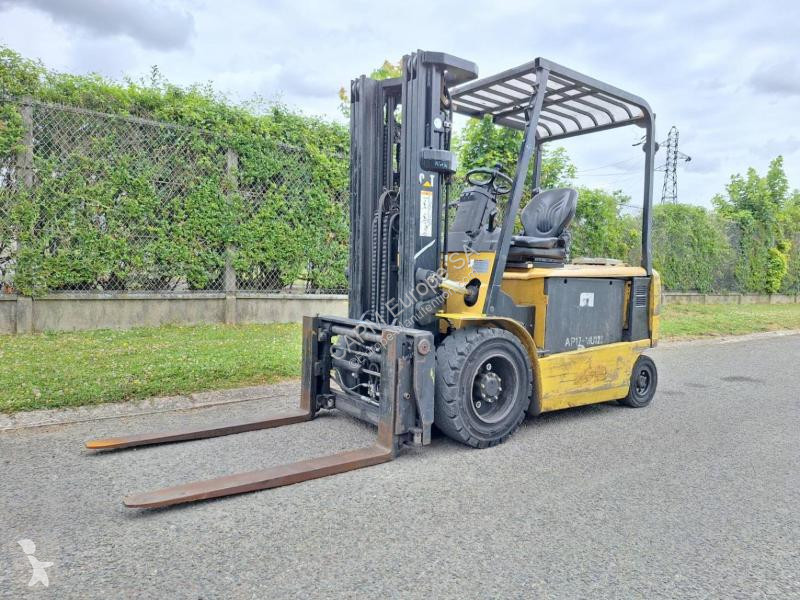 Stivuitor Caterpillar EP30K
