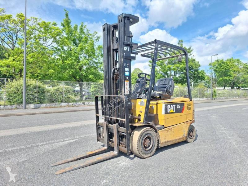 Heftruck Caterpillar KP