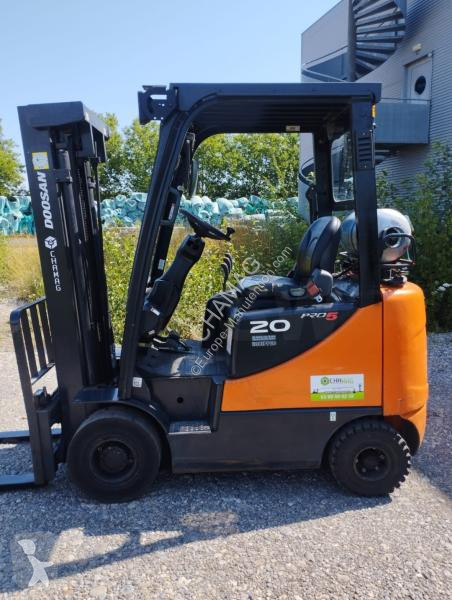 Автопогрузчик Doosan fenwick Chariot élévateur...