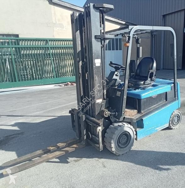 رافعة شوكية Nissan Q0225CU
