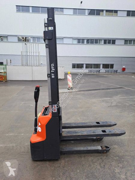 Gerbeur Toyota BT SHE100