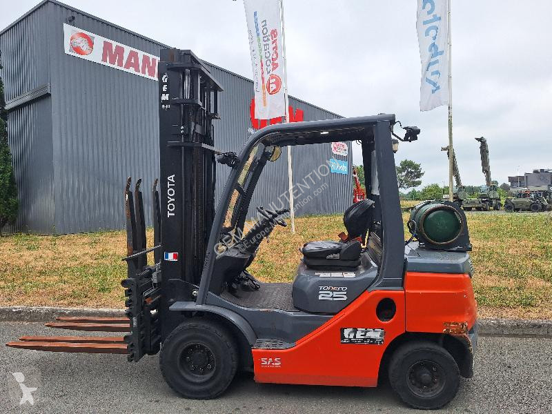 Chariot élévateur Toyota 028FGF25