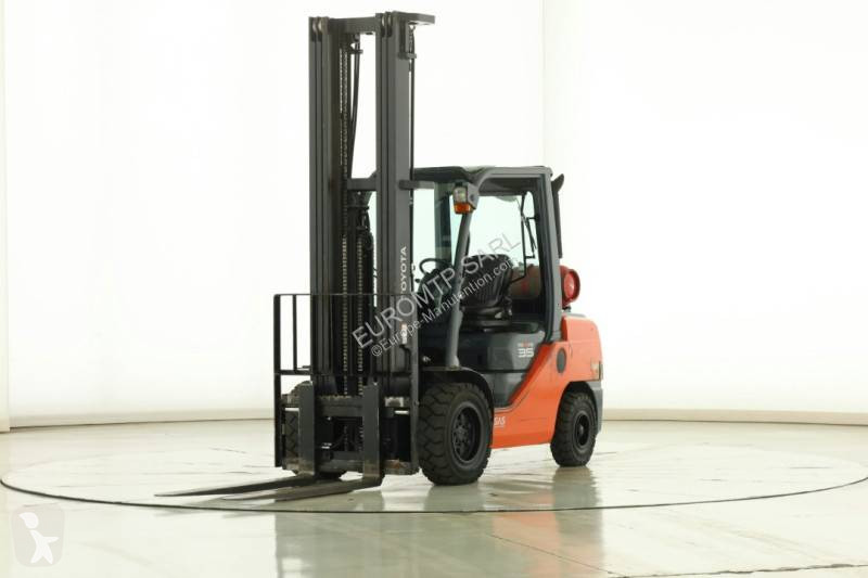 Stivuitor Toyota 02-8-FGJF-35