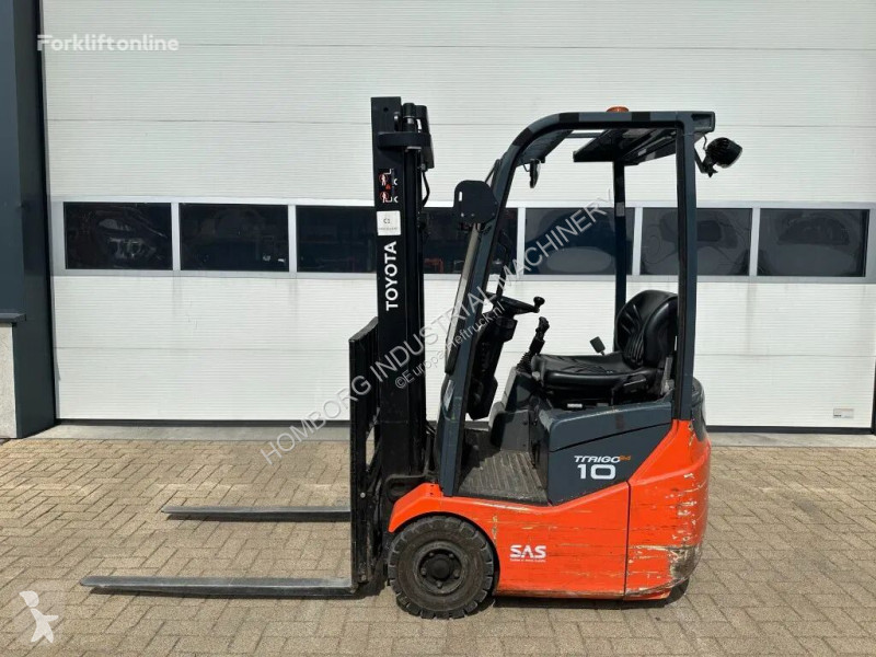 Teleskopický manipulátor Toyota Traigo 10...