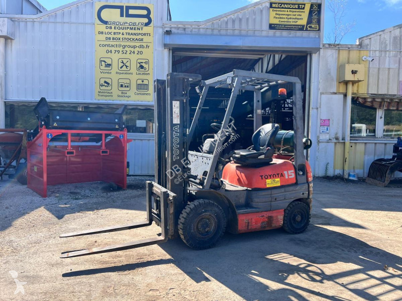 Stivuitor Toyota CHARIOT ELEVATEUR A GAZ 1,5T...