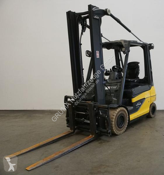 Teleskopický manipulátor Linde E 30 387