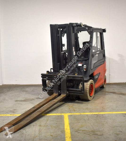 Teleskopický manipulátor Linde E 50 HL 388