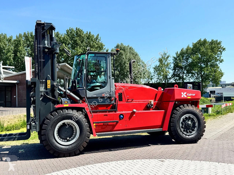 Chariot élévateur gros tonnage Kalmar DCG250-12