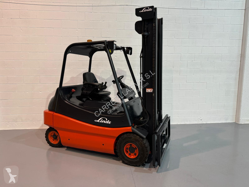 Chariot élévateur Linde E30-02