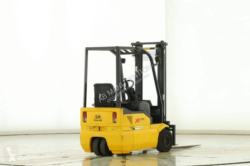 OM Pimespo XE-15-3 Gabelstapler