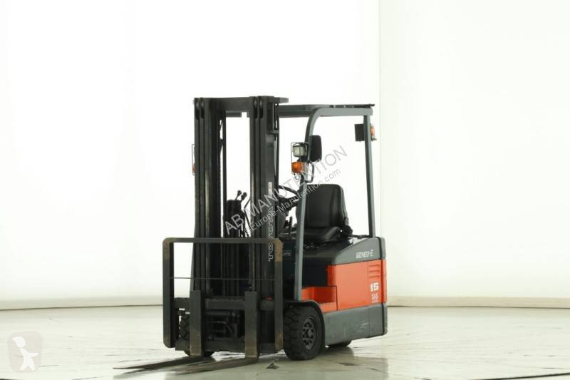 Teleskopický manipulátor Toyota 7-FBE-15