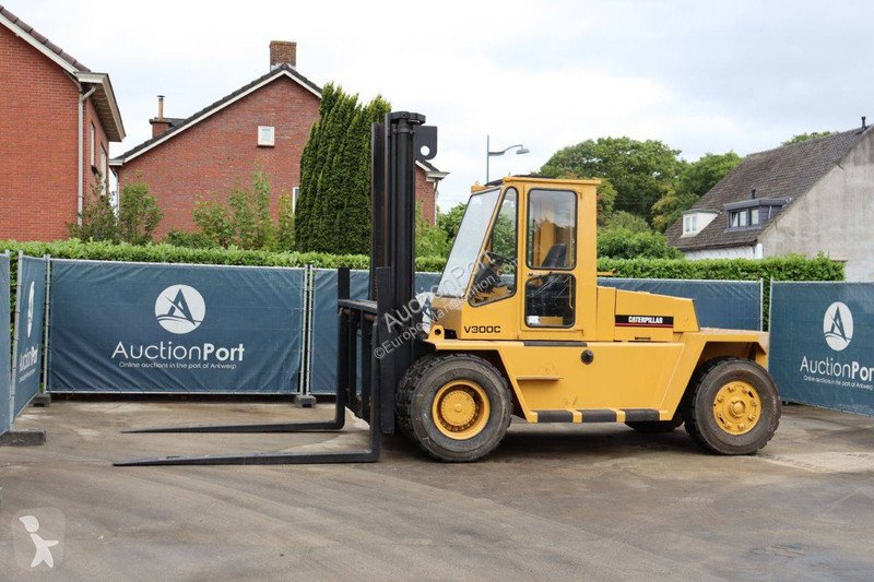 Heftruck Caterpillar V300C