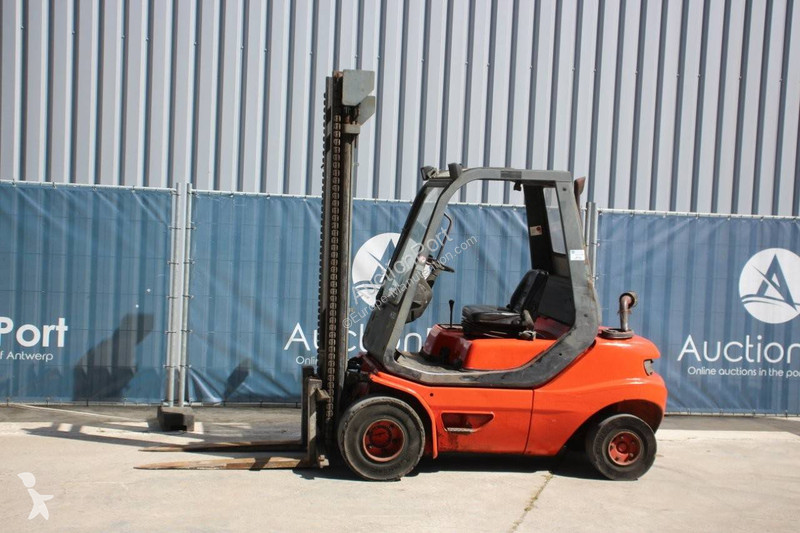 Chariot élévateur Linde D-02