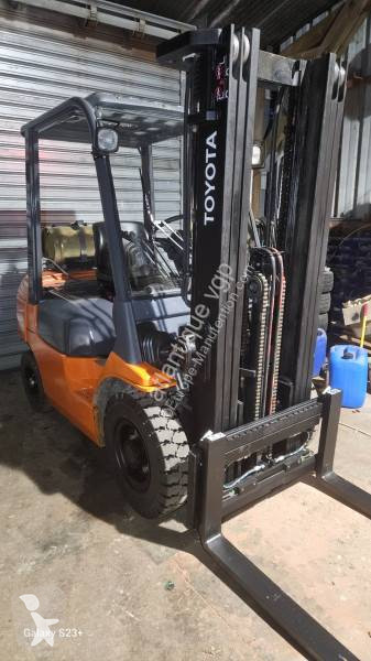 Carrello elevatore Toyota usato, carrello elevatore Toyota in vendita, prezzo | Italia