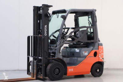 Toyota02-8FGF18