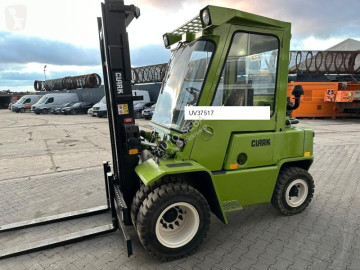 Wózek diesel Clark