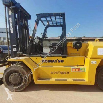رافعة شوكية ثقيلة Komatsu