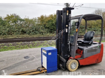 رافعة شوكية Manitou