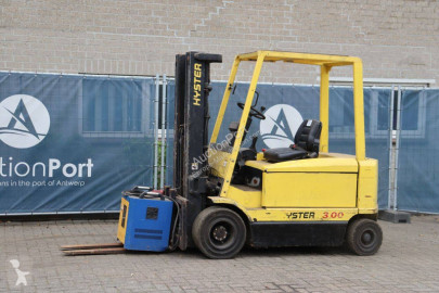 Chariot élévateur électrique Hyster
