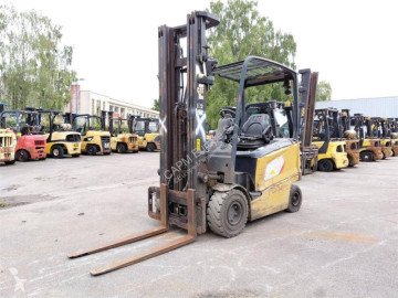 Chariot élévateur Caterpillar EP 25 CN