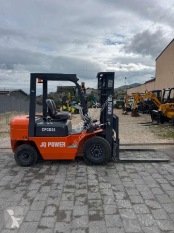 Nieuw diesel heftruck