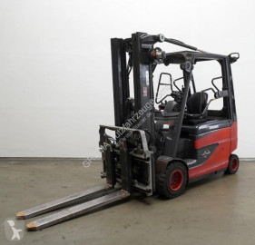 Linde electric forklift